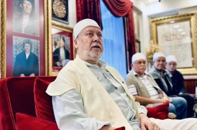 Cerrahi Tarikatı'nın yeni postnişini Ahmet Özhan oldu