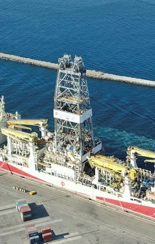 Yavuz Sondaj gemisindeki hazırlıklar havadan görüntülendi! Karadeniz'e hareket edecek