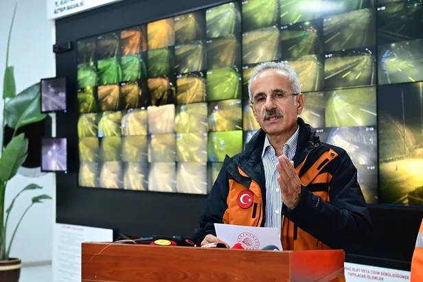 bakan-uraloglu-acikladi-bolu-dagi-tunelinde-calismalar-tamamlandi-yeniden-aciliyor-1699265228049.jpeg Bakan Uraloğlu açıkladı! Bolu Dağı tünelinde çalışmalar tamamlandı... Yeniden açılıyor-3