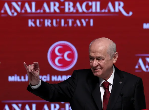 son-dakika-mhp-genel-baskani-devlet-bahceliden-analar-bacilar-kurultayinda-onemli-aciklamalar-analariniz-kollarini-acmis-bekliyor-evinize-donun-1633869676543.jpg SON DAKİKA: MHP Genel Başkanı Devlet Bahçeli'den Analar-Bacılar Kurultayı'nda önemli açıklamalar: Analarınız kollarını açmış bekliyor evinize dönün-13
