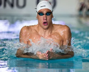 Milli yüzücü dünya rekoru kırdı