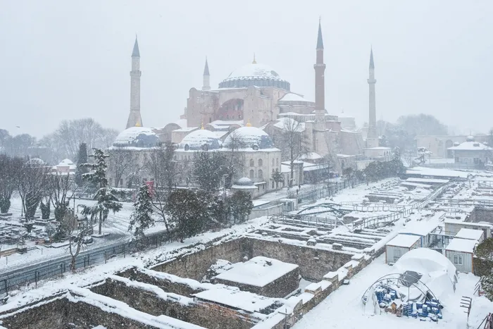 İSTANBUL'A KAR GELİYOR! Meteoroloji'den 5 ile uyarı! İstanbul'a kar yağışı için gün verdi! Bugün hava nasıl olacak? | 20 Aralık 2023 hava durumu-4