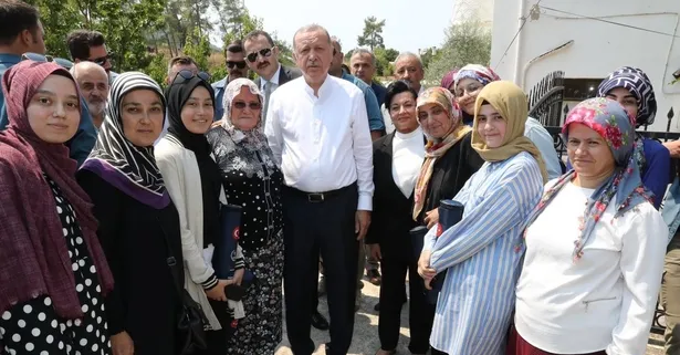 Başkan Erdoğan cuma namazı çıkışı vatandaşlarla hatıra fotoğrafı çektirdi-3