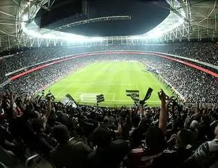 Advocaat'tan sürpriz derbi kararı