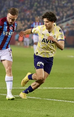 Trabzonspor karşısında 10 kişi kalan Fenerbahçe daha fazla direnemedi