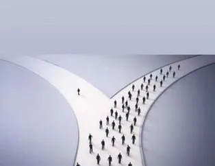 Zaha yine kafaları karıştırdı