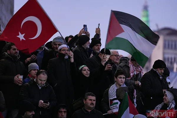 Binler Galata'ya akın etti... İstanbul'dan Aksa'ya direnişe bin selam! | Alandan tarihi kareler - 21