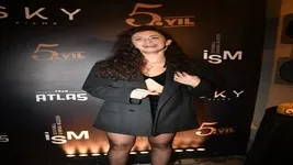 Müjdeyi verdi! Seneye düğün var!