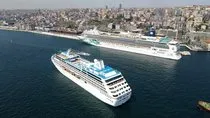 Kruvaziyer turizmin rotası Kuşadası: 67 gemi 75 bin 499 yolcu ile zirvede