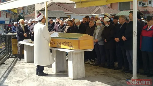 Galatasaray'ın milli yıldızı Kerem Aktürkoğlu'nun acı günü! Babaannesi son yolculuğuna uğurlandı - 12