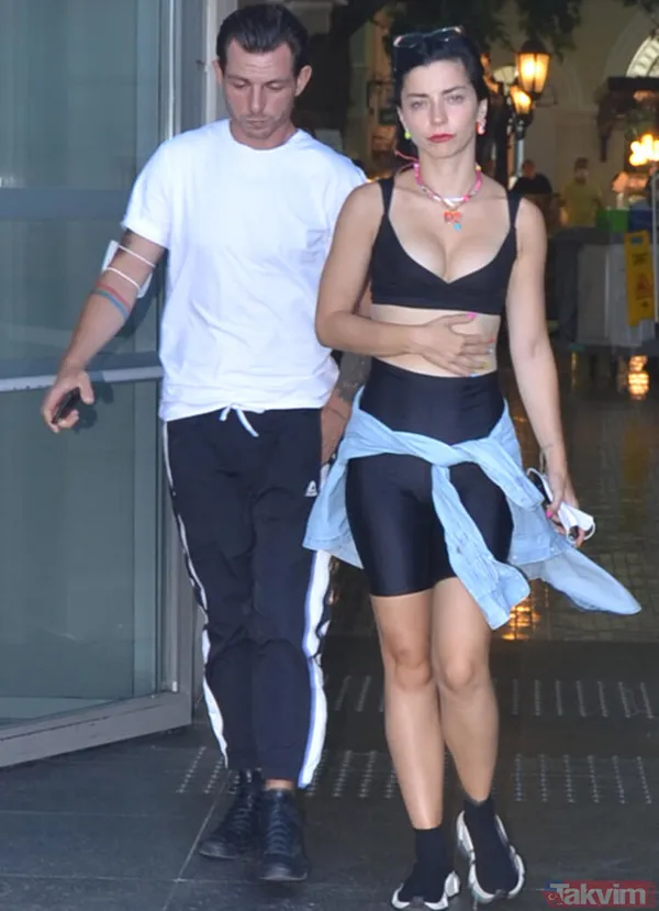 Merve Boluğur'a Burak Dayı aşkı yaradı! Göğüs dekolteli Merve'yi görenler dönüp bir daha baktı - 5