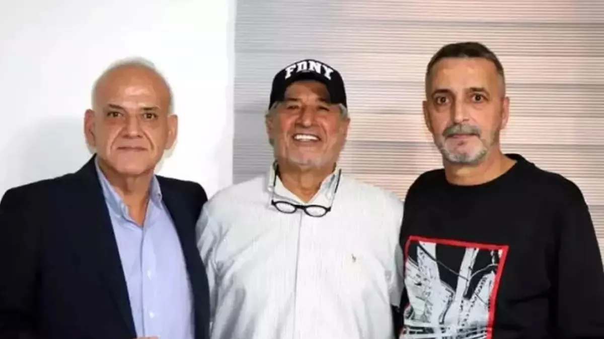 Galatasaray'ın efsanesi Gökmen Özdenak hayatını kaybetti!