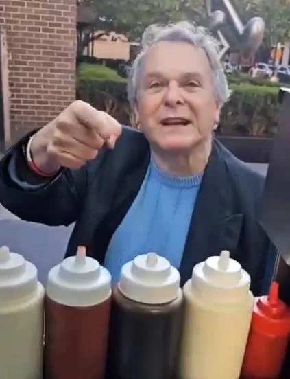 obamanin-danismanligini-yapan-seldowitz-israile-karsi-cikan-misirli-muslumani-gunlerce-taciz-etti-az-bile-yapm-1700614483803.jpeg ABD’nin eski Başbakanı Obama’nın danışmanı İsrail'e karşı çıkan Mısırlı Müslümanı günlerce taciz etti: Az bile yapmışız-9