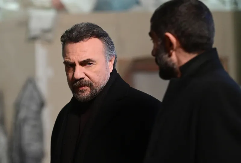 ben-bu-cihana-sigmazam-58-bolumuyle-nefes-kesecek-ipuclari-ortaya-cikti-artik-masada-yeni-bir-kisi-var-1708424765937.jpg Ben Bu Cihana Sığmazam 58. bölümüyle nefes kesecek! İpuçları ortaya çıktı: Artık masada yeni bir kişi var!-3