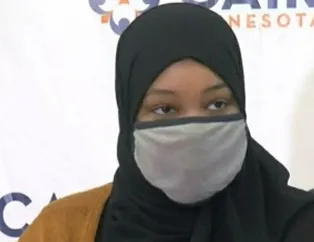 Müslüman kadının bardağına DEAŞ yazdılar