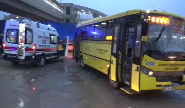 gaziantepte-tirin-carptigi-halk-otobusu-baska-bir-halk-otobusune-carpti-17-yarali-1671033259866.jpeg Gaziantep'te tırın çarptığı halk otobüsü başka bir halk otobüsüne çarptı: 17 yaralı-4