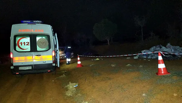 esini-ormanda-oldurup-intihara-kalkisti-geriye-3-cocuk-kaldi-1644914317637.jpg Eşini ormanda öldürüp intihara kalkıştı! Geriye 3 çocuk kaldı-2