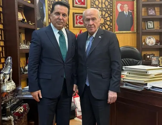Ümit Özdağ’dan Bahçeli’ye trol saldırı: Fotoşoplu fotoğraf ile operasyon çekti