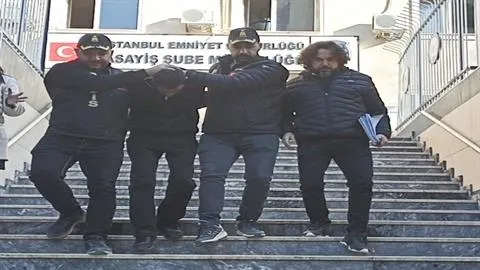 Esenyurt'ta 10 kişiyi bıçaklayan saldırganın 2 gün önce babasını hedef aldığı ortaya çıktı!-9