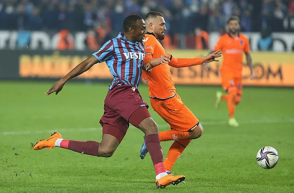 erman-torogludan-flas-trabzonspor-basaksehir-yorumu-hasan-alinin-pozisyonu-penalti-1640463516057.jpg Erman Toroğlu Trabzonspor - Başakşehir maçının en kritik anını yorumladı: Hasan Ali'nin pozisyonu penaltı-6