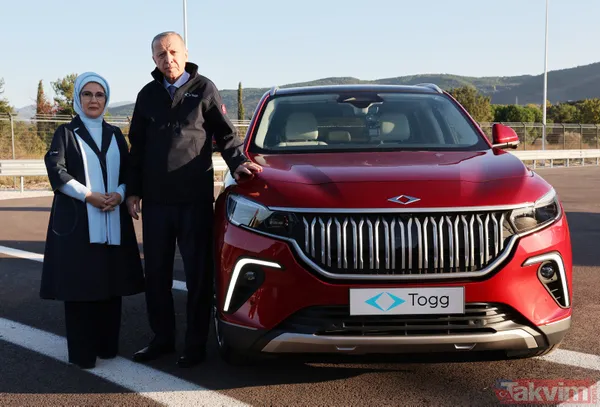 Başkan Erdoğan Togg'un direksiyonunda: Tekerine taş değmesin... Araç rengi için işaret ettiği Emine Erdoğan kararını verdi - 5