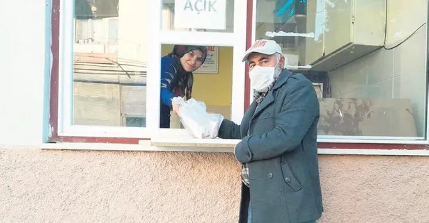 Kızılören'de Ramazan pidesi ücretsiz dağıtılıyor