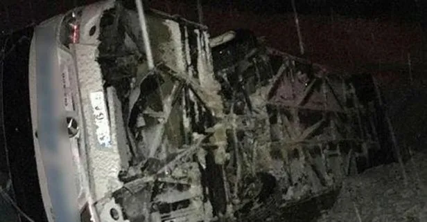 Erzincan’da yolcu otobüsü devrildi