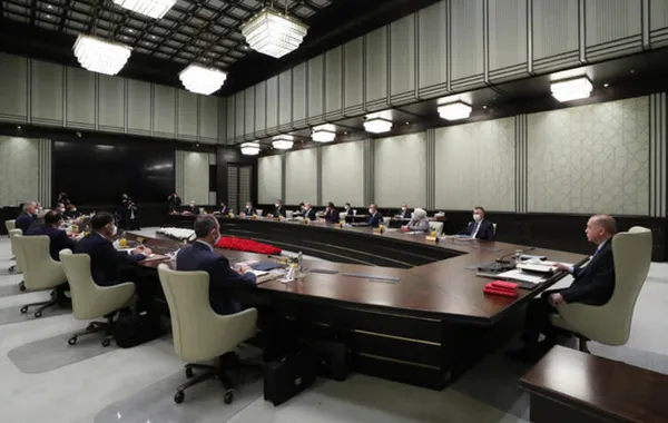 Türkiye'nin gözü Kabine Toplantısı'nda! Kısıtlamalar kalkacak mı? Kafe ve restoranlar açılacak mı? Yüz yüze eğitim ne zaman başlayacak?-10