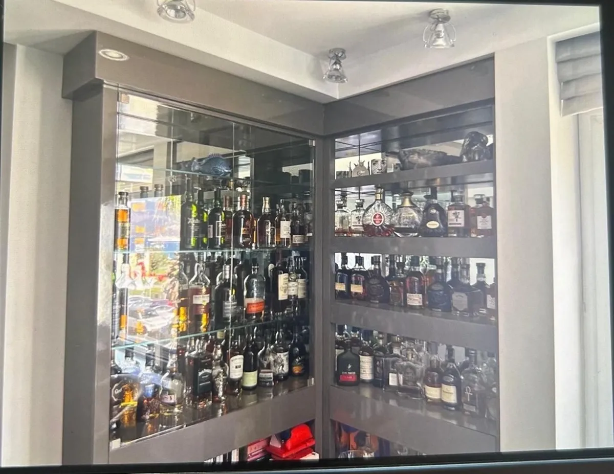 veli-agbabanin-soforu-itiraf-etti-100-din-dolarlik-kargo-ve-hediye-viskiler-kimlere-hediye-telefonlar-gitti-me-1780996974429.jpeg Veli Ağbaba'nın şoförü itiraf etti: 100 din dolarlık kargo ve hediye viskiler | Kimlere hediye telefonlar gitti? | "Mesajları sil" talimatı-7