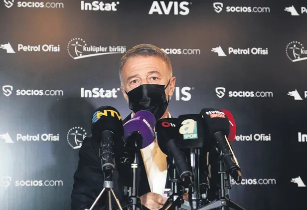 trabzonspor-teknik-direktoru-abdullah-avcidan-besiktas-maci-oncesi-oyuncularla-toplanti-yapti-1648681412105.jpeg Trabzonspor Teknik Direktörü Abdullah Avcı'dan Beşiktaş maçı öncesi oyuncularla toplantı yaptı-11