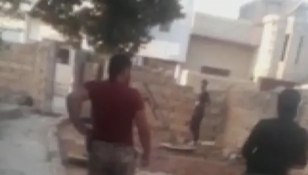 YPG/PKK evlerden saldırıyor! Korkudan kılık değiştirdiler