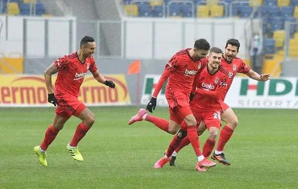 tosun-pasa-hizli-dondu-kartal-ankarada-kanatlandi-genclerbirligi-0-3-besiktas-mac-sonu-ozet-1613401573518.jpeg Tosun Paşa hızlı döndü, Kartal Ankara'da kanatlandı! (Gençlerbirliği 0-3 Beşiktaş MAÇ SONU ÖZET)-2