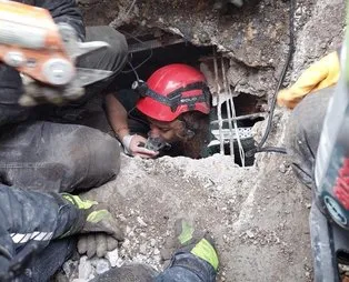 Genç kadın hayata tutundu! Polis arama kurtarma enkaz altından çıkardı