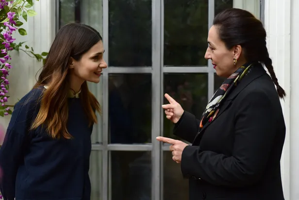 kurtlar-vadisinin-yildizi-kirmizi-oda-dizisiyle-olay-olacak-imzalar-tamam-artik-gerisi-kamera-onunde-1612506354059.jpg Kurtlar Vadisi'nin yıldızı Kırmızı Oda dizisiyle olay olacak! İmzalar tamam artık gerisi kamera önünde...-9