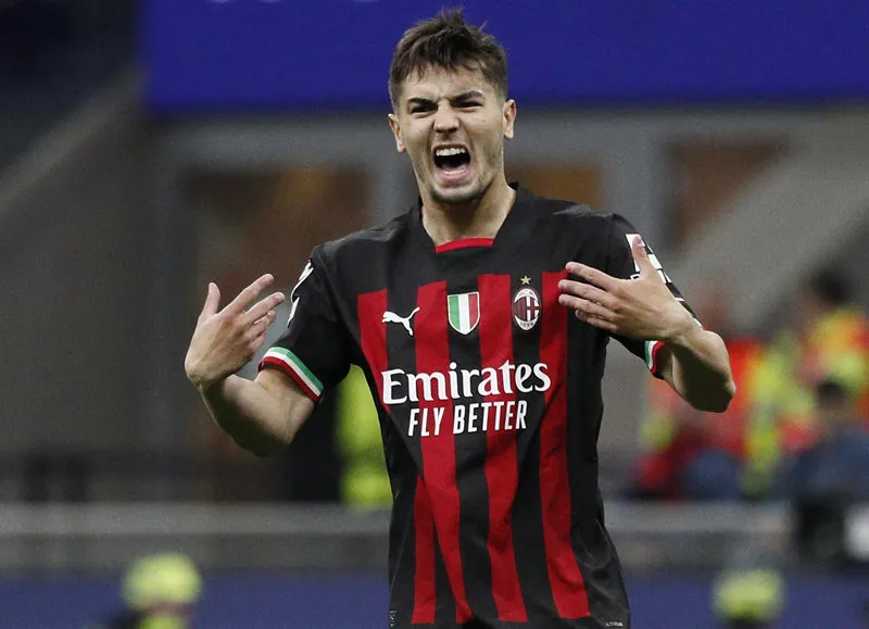 Galatasaray'dan dev transfer! Milan opsiyonu kullanmazsa... - 5