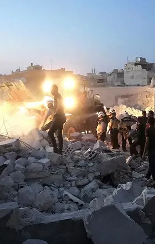 Esed rejimi İdlib'i vurdu: 5 ölü