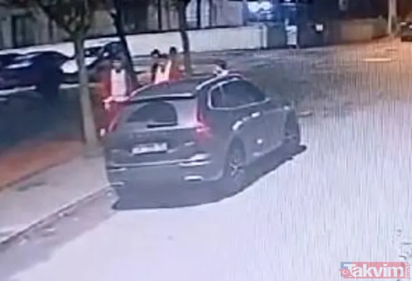 Noel Baba Kostümlü Şahıs Tutuklandı Polis, Kavgaya Karıştıkları Tespit Edilen 10 Kişiyi Gözaltına Aldı. Bu Arada Kavga Anları Da Güvenlik Kamerasına Yansıdı...