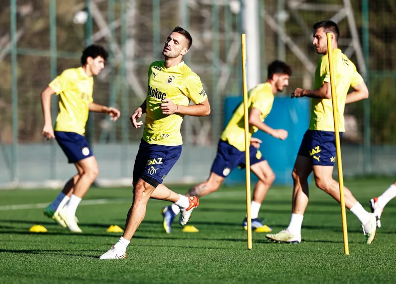 FENERBAHÇE HABERLERİ | İsmail Kartal'dan 3 yıldıza neşter! Sınıfta kaldılar - 7