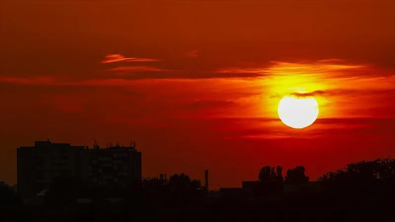 afrikadan-turkiyeye-dogru-81-ile-cokecek-uyari-ve-baslangic-tarihi-saatler-onceden-verildi-1719864442330.jpg Herkes hazırlansın! Afrika'dan yola çıktı Türkiye'ye doğru çökecek! Saat verildi-4