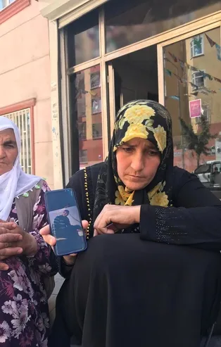 Diyarbakır'da HDP mağduru annelerin nöbeti büyüyor: 11 anne evladını bekliyor