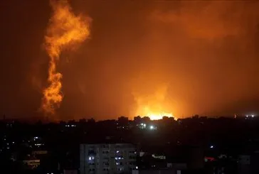 İsrail Sabra Camii’ni bombaladı