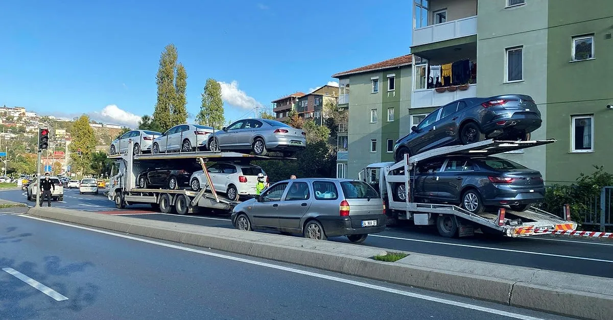 Bayiden Satilik Sifir Agir Hasarli Arac Ilanlarina Hazir Olun 5 Arac Perte Cikti Takvim