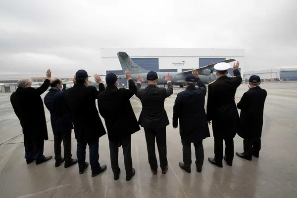 son-dakika-meltem-3-projesi-kapsaminda-gelistirilen-mavi-vatani-koruyacak-ilk-p-72-deniz-karakol-ucagi-teslim-edildi-1607685411899.jpg SON DAKİKA: Meltem-3 Projesi kapsamında geliştirilen Mavi Vatan'ı koruyacak ilk P-72 Deniz Karakol Uçağı teslim edildi-16