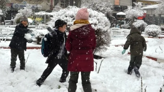 13 Aralık Cuma Niğde Valiliği kar tatili son dakika MEB açıklama yaptı mı? Niğde'de yarın okul tatil mi?-2