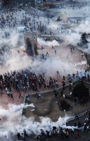 Tetikçi medya yeni Gezi kalkışmasının hayalini kuruyor! Kapatılan Taraf gazetesi yazarı Ayşe Hür'den sokağa çıkma çağrısı