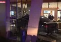 Bakırköy’de otomobil kafeye daldı: 6 yaralı