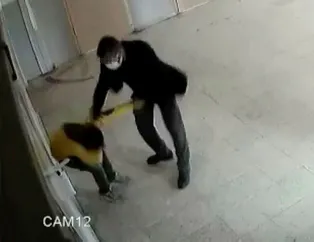 Aksaray'da öğrencisini tekme tokat döven dayakçı öğretmen hakkında yeni iddia: Masa altına sokup çoraplarını koklatırdı