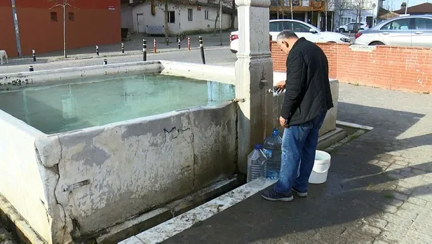 istanbul-buyukcekmecede-su-kesintisi-6-mahalle-2-gun-susuz-kaldi-1640618500861.jpeg