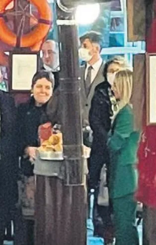 Ekrem İmamoğlu, Türkiye'yi Financial Times'a şikayet etti