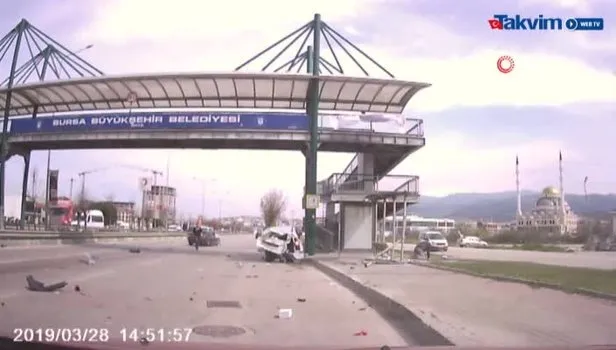 Bursa'da makas faciası kamerada